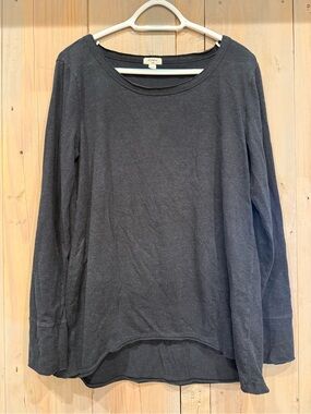 dylan Black Long-Sleeve Scoop Neck Tunic Top